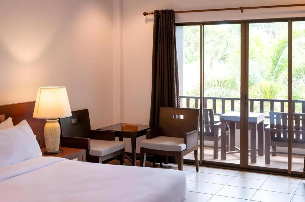 Rose Bay Resort Pattaya Exterior photo
