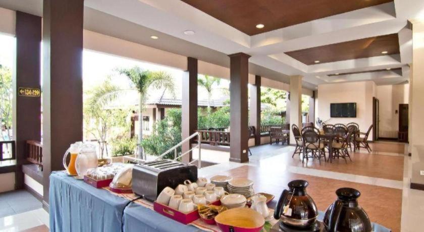 Rose Bay Resort Pattaya Exterior photo
