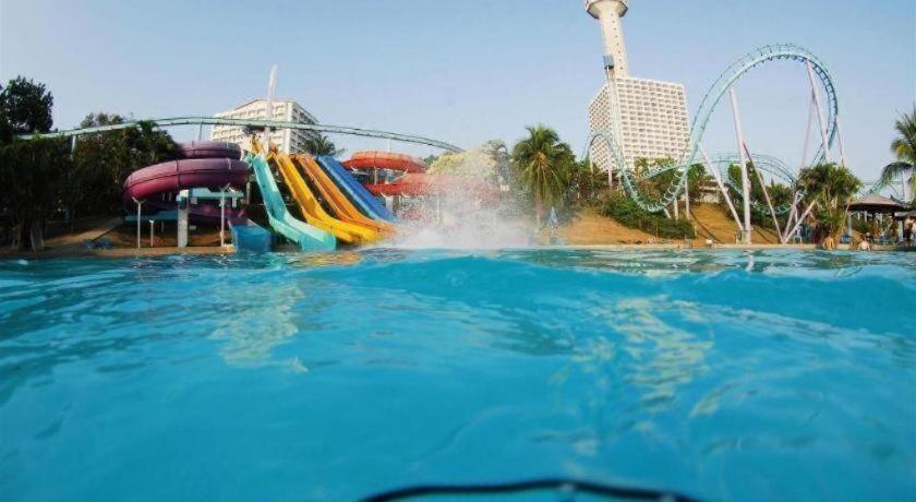 Rose Bay Resort Pattaya Exterior photo