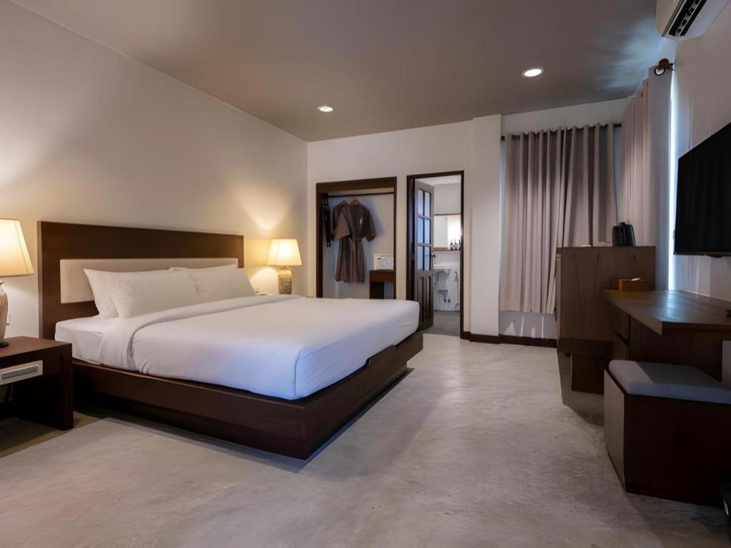 Rose Bay Resort Pattaya Exterior photo