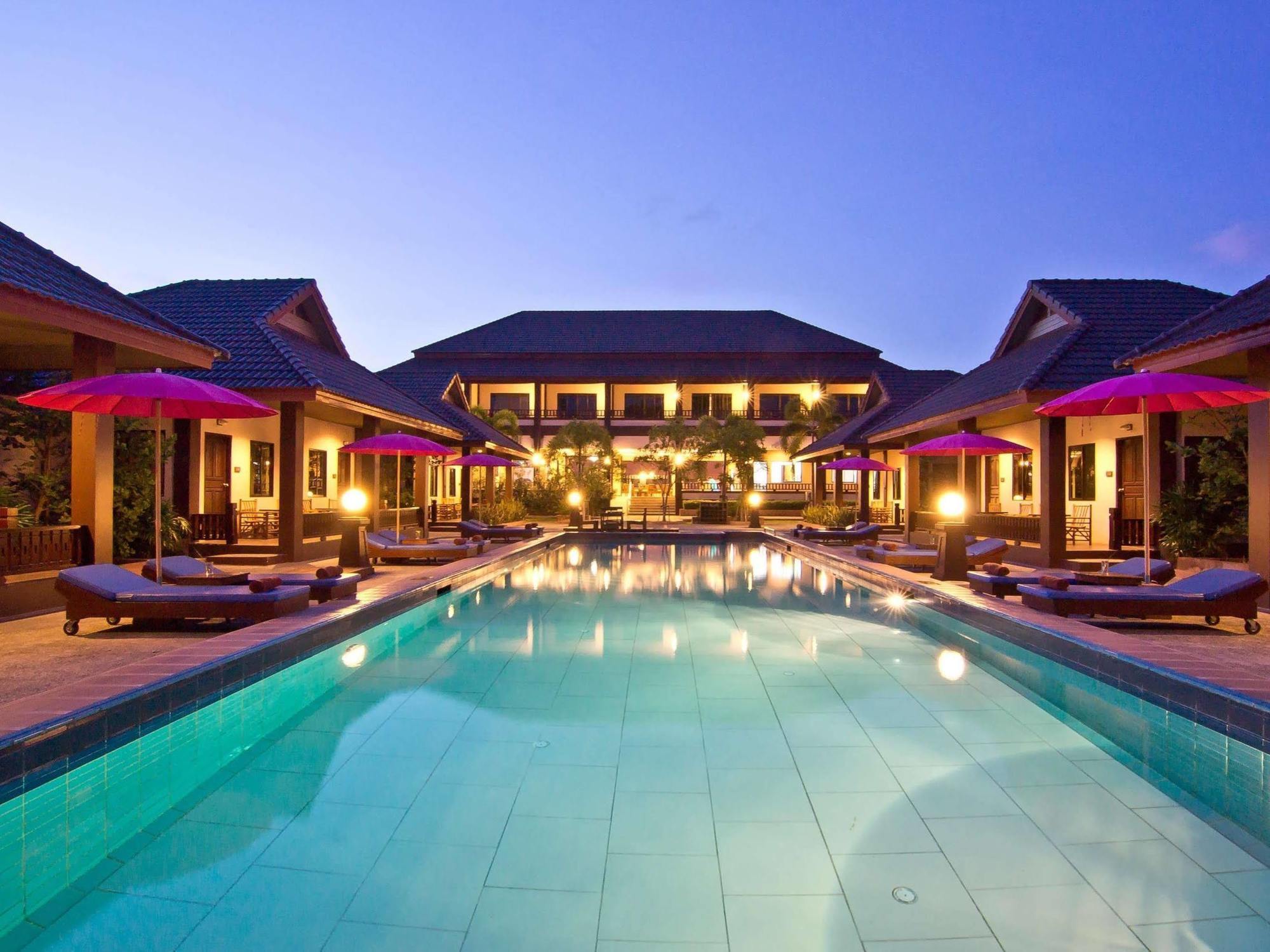 Rose Bay Resort Pattaya Exterior photo